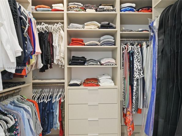 5883 W Brookfield Cir W, Hollywood FL 33312