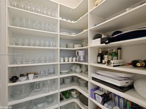 5883 W Brookfield Cir W, Hollywood FL 33312