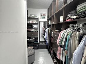 200 Diplomat Pkwy 530, Hallandale Beach FL 33009