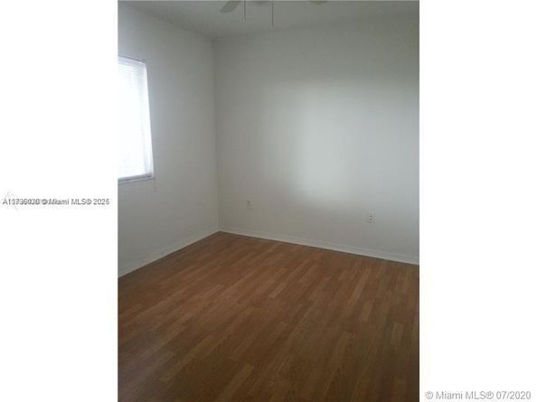 940 NE 33rd Ter 102, Homestead FL 33033