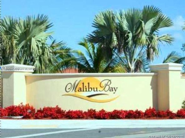 940 NE 33rd Ter 102, Homestead FL 33033
