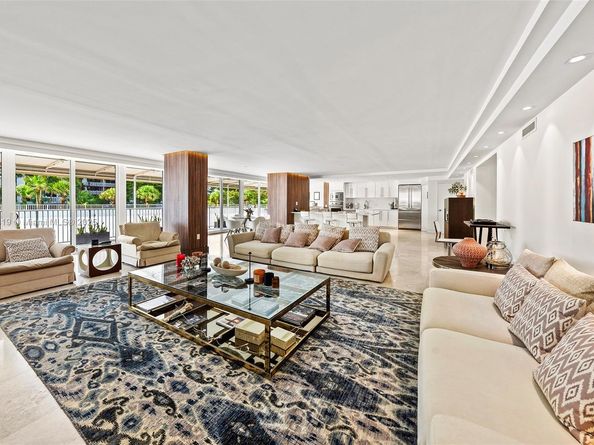 600 Grapetree Dr 3BS, Key Biscayne FL 33149