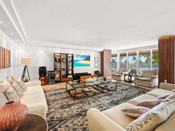 600 Grapetree Dr 3BS, Key Biscayne FL 33149