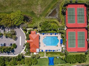 1125 Queen Palm Ct, Hollywood FL 33019