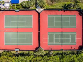 1125 Queen Palm Ct, Hollywood FL 33019