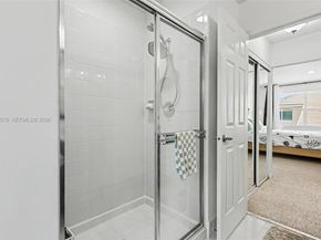 1125 Queen Palm Ct, Hollywood FL 33019