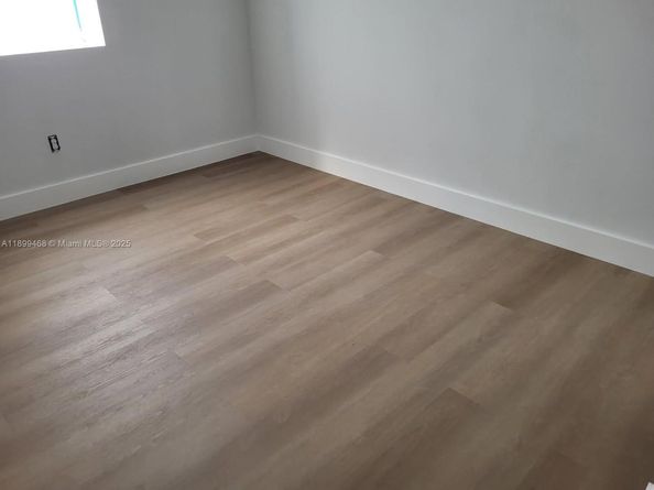 651 SW 14th St, Deerfield Beach FL 33441