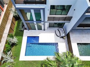 1825 NE 26th Ave, Fort Lauderdale FL 33305