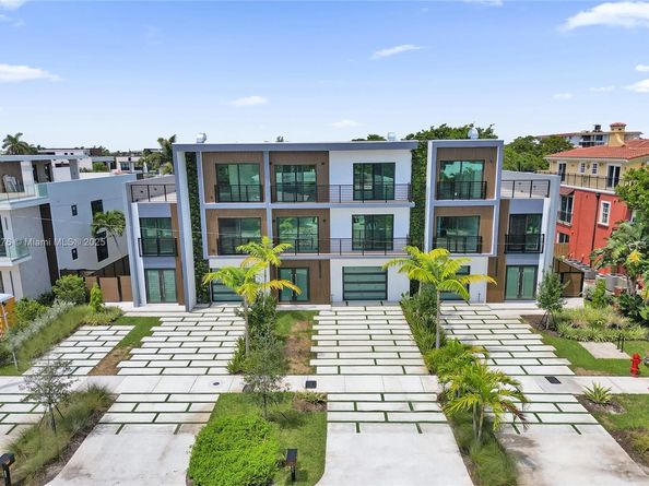 1825 NE 26th Ave, Fort Lauderdale FL 33305