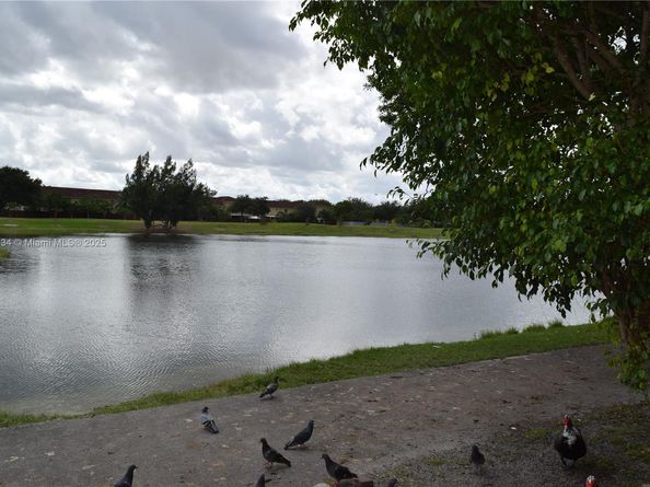 6970 NW 174th Ter 404, Hialeah FL 33015