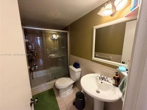 1470 NE 123rd St A1116, North Miami FL 33161