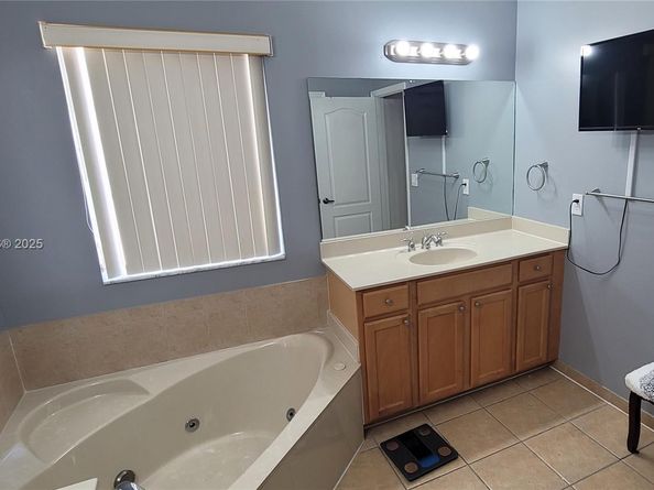 13937 SW 278th St, Homestead FL 33032