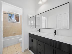 3019 NW 30th Ave, Oakland Park FL 33311