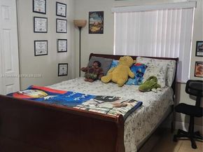 8254 SW 147th Pl, Miami FL 33193