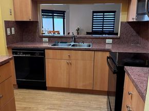 11248 SW 11th St, Pembroke Pines FL 33025