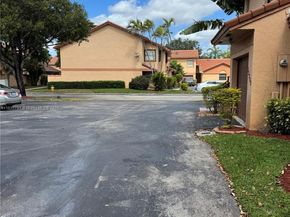 11248 SW 11th St, Pembroke Pines FL 33025
