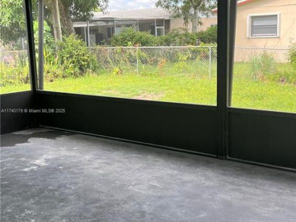 19300 NW 19th Ave, Miami Gardens FL 33056