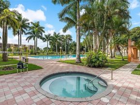 9350 Fontainebleau Blvd 209, Miami FL 33172