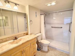 1100 Saint Charles Pl 411, Pembroke Pines FL 33026