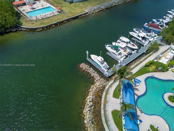 3530 Mystic Pointe Dr 2207, Aventura FL 33180