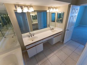 3530 Mystic Pointe Dr 2207, Aventura FL 33180