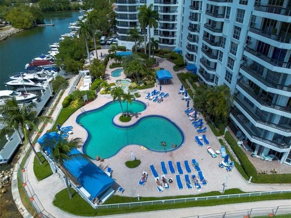 3530 Mystic Pointe Dr 2207, Aventura FL 33180