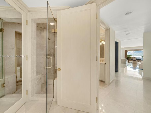 7433 Fisher Island Dr 7433, Miami Beach FL 33109