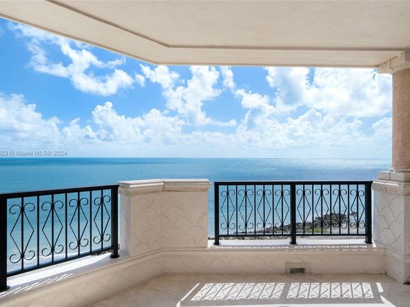 7433 Fisher Island Dr 7433, Miami Beach FL 33109