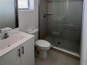 561 NE 208th Ter 561, Miami FL 33179