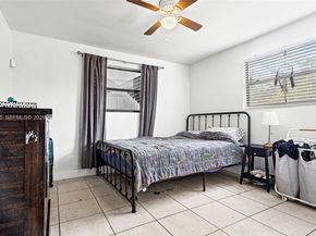 5844 Garfield St, Hollywood FL 33021