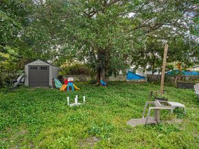 5844 Garfield St, Hollywood FL 33021