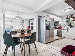 5844 Garfield St, Hollywood FL 33021