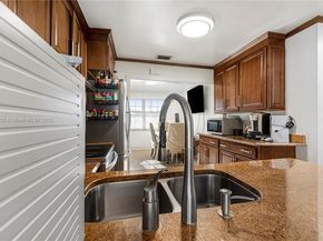 3940 NW 34th Ave, Lauderdale Lakes FL 33309