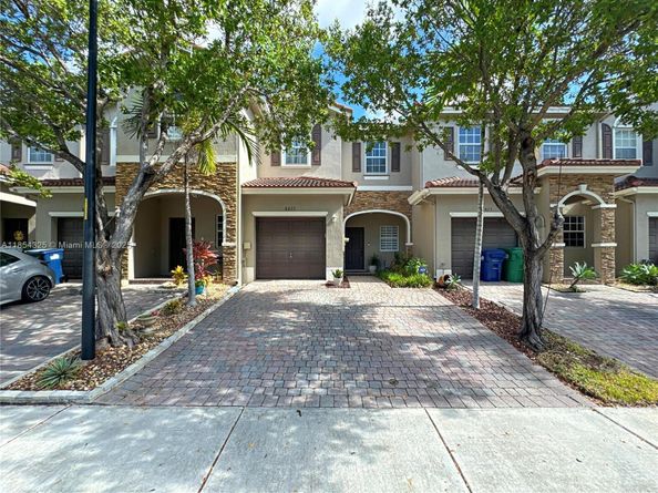 8877 SW 223rd Ln, Cutler Bay FL 33190
