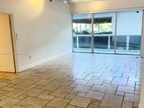 20505 E Country Club Dr 135, Aventura FL 33180