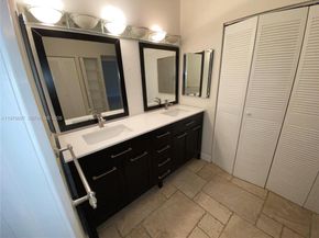 20505 E Country Club Dr 135, Aventura FL 33180