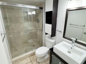 20505 E Country Club Dr 135, Aventura FL 33180