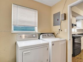 4987 SW 25th Ave, Dania Beach FL 33312