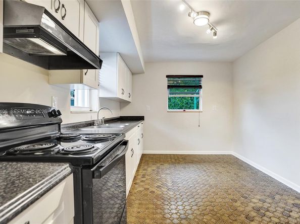 4987 SW 25th Ave, Dania Beach FL 33312