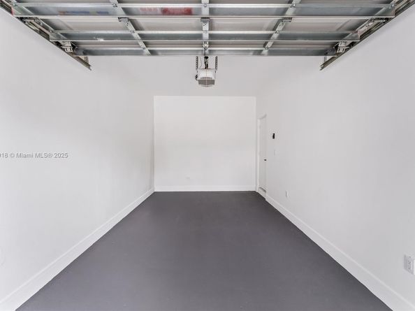 5318 NW 7 ct, Miami FL 33127