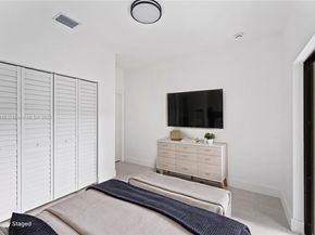 5318 NW 7 ct, Miami FL 33127