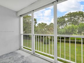 1201 Hillcrest Ct 204, Hollywood FL 33021