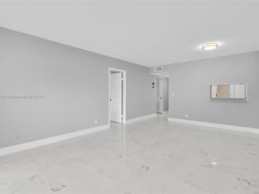 1201 Hillcrest Ct 204, Hollywood FL 33021