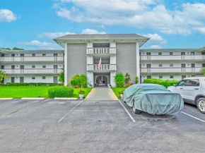 1201 Hillcrest Ct 204, Hollywood FL 33021