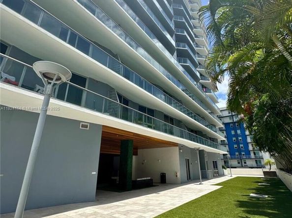 1010 SW 2nd Ave 601, Miami FL 33130