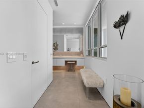 801 Brickell Key Blvd PH3306, Miami FL 33131
