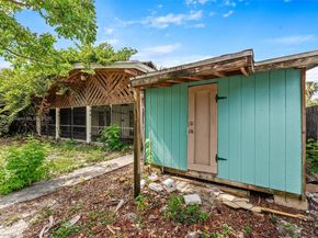 6073 NW 27th St, Margate FL 33063
