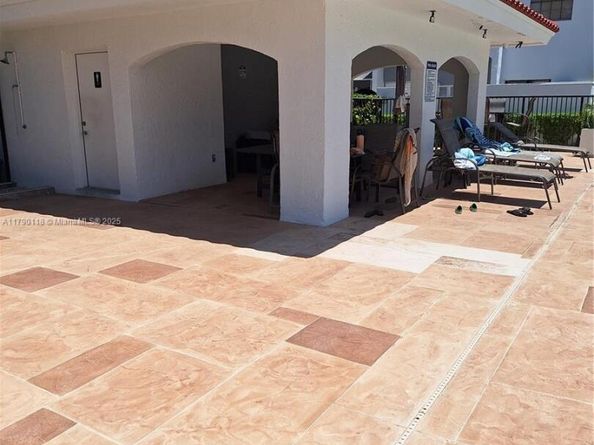 Undisclosed Address #A11790118, Aventura FL 33180