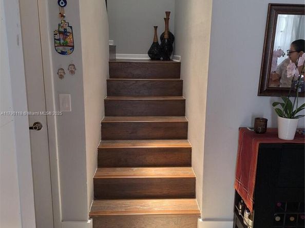 Undisclosed Address #A11790118, Aventura FL 33180