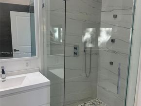651 NE 172nd St, Miami FL 33162